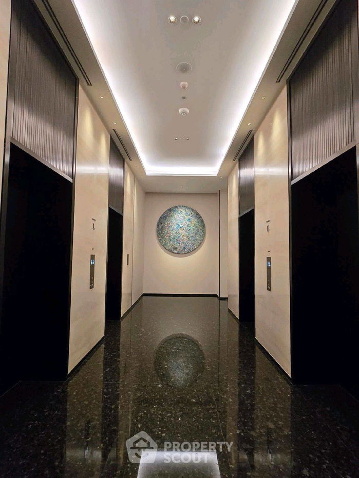 picture 2-BR Condo at Four Seasons Private Residences Bangkok near BTS Saphan Taksin (ID 2083310) - 32/45