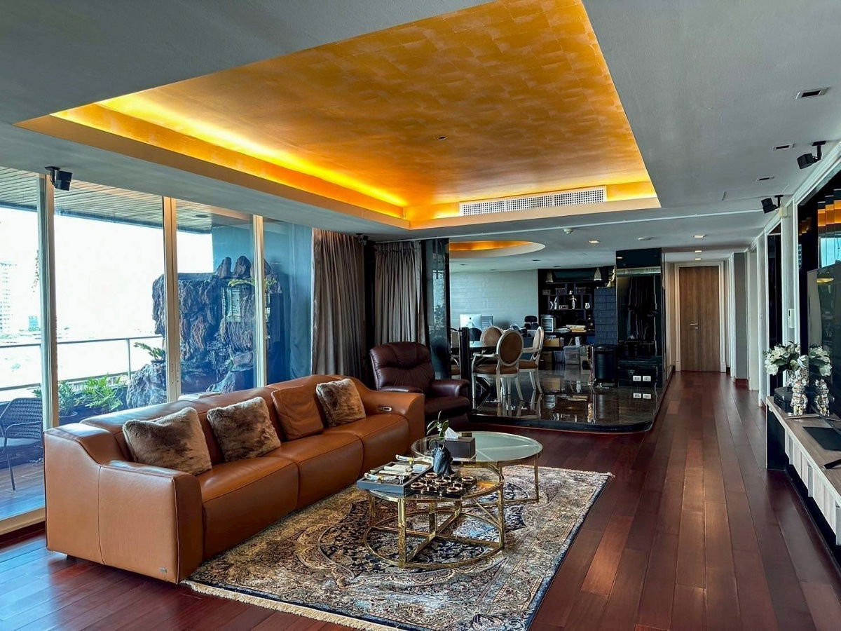 รูป LTHC13161 – Condo for Sale คอนโดขาย at Watermark Chaophraya River Size 242 sqm. 3 beds 3-4 baths Near BTS Krung Thon Buri ONLY 29 MB - รูปที่ 1/16