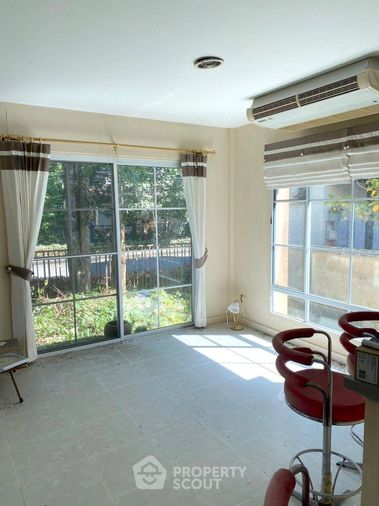 3-bed house for sale, 393 sqm, 69 sq wah, Parichart Suwinthawong