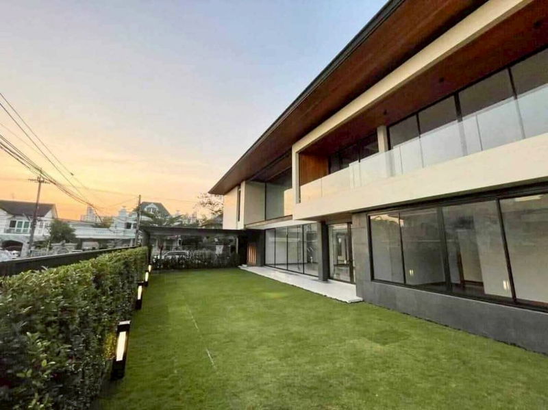 ขายบ้านเดี่ยว : LTH13145 – House for Sale บ้านขาย at Evergreen Village เอเวอร์กรีน วิลเลจ Size 610 sqm. 4 beds 5 baths ONLY 38 MB Near Central Bangna