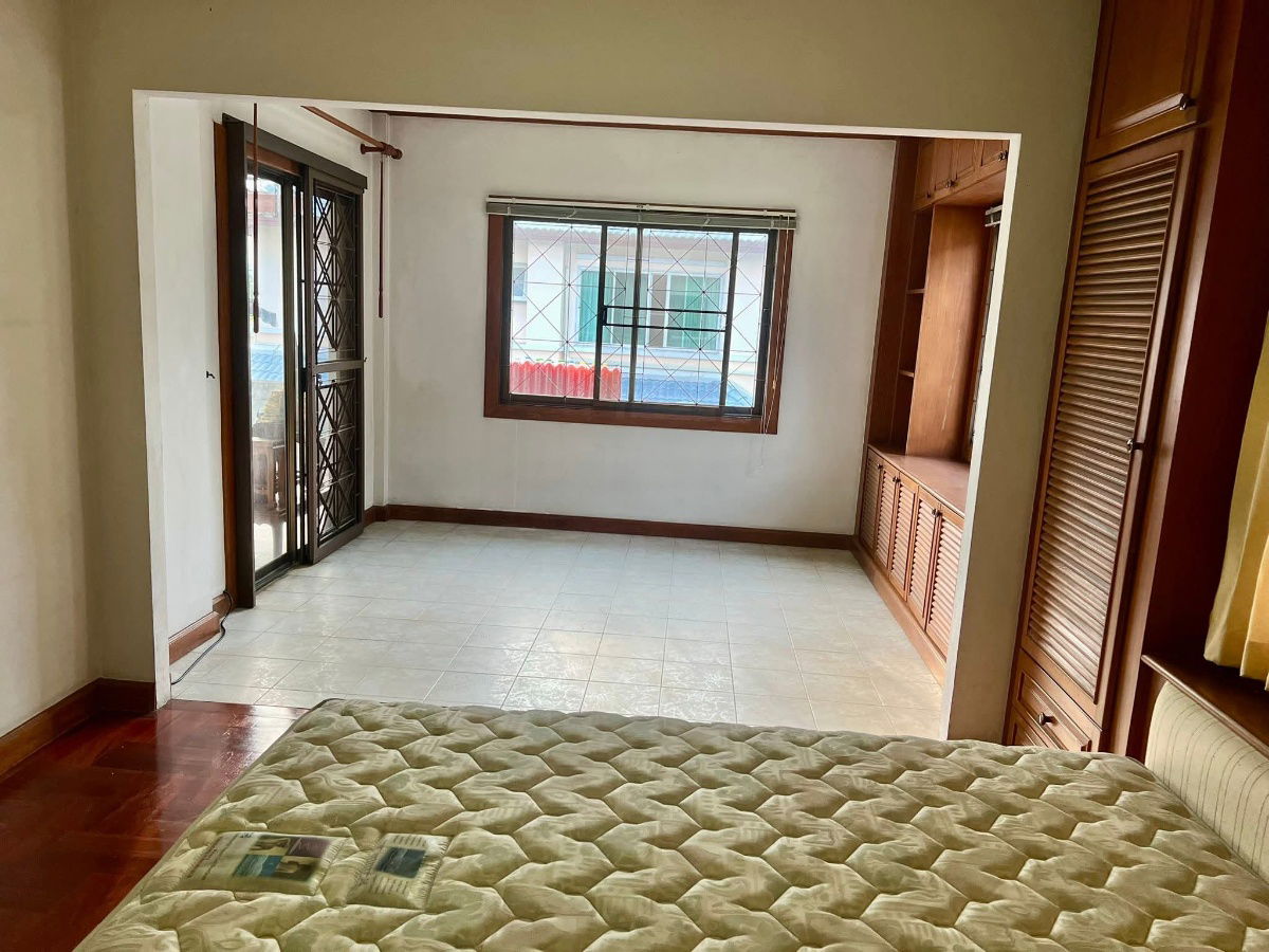 รูป ขายด่วน  บ้านเดี่ยว 71 ตรว. บางนา กม.10 4ห้องนอน3ห้องน้ำ 2 จอดรถ บิ้วอินท์ไม้สักพร้อมอยู่ - รูปที่ 13/26