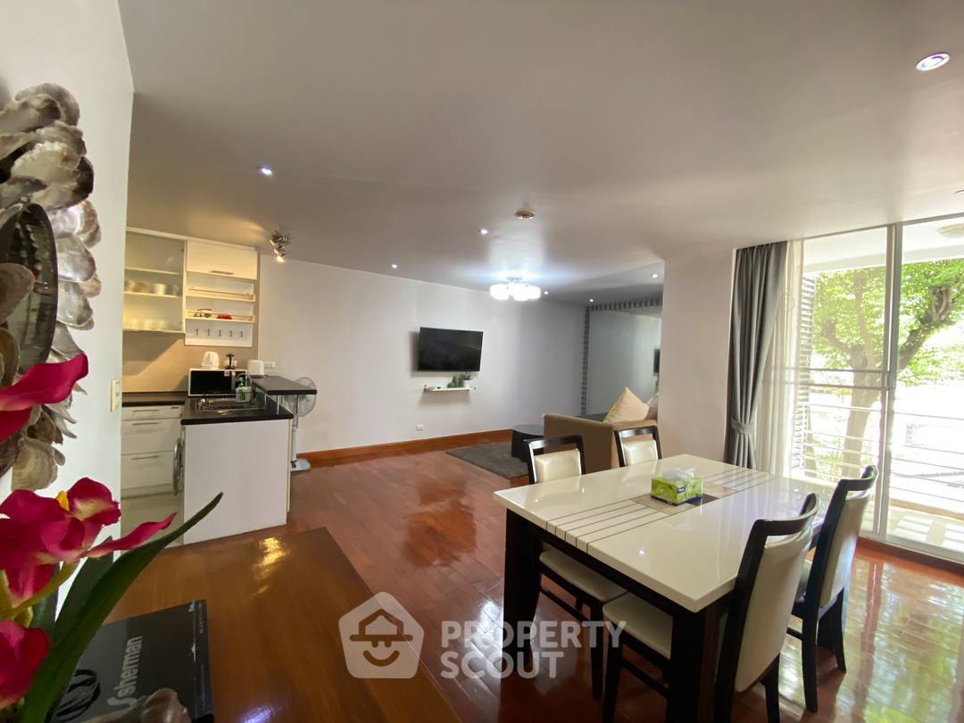 picture 2-BR Condo at The Peak Sukhumvit 15 Condominium near ARL Makkasan (ID 2133494) - 2/12