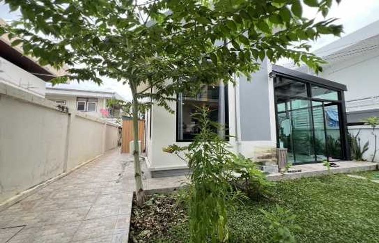 1-bed house for sale, 120 sqm, 35 sq wah, Bangkok Yai