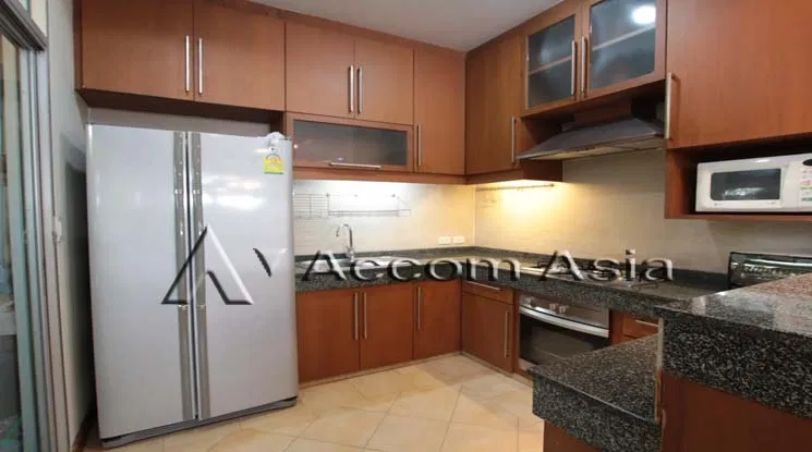 picture 🔼🔽 AccomA 📩 Pet friendly 3 BR House in Khlong Toei (95246) - 5/9