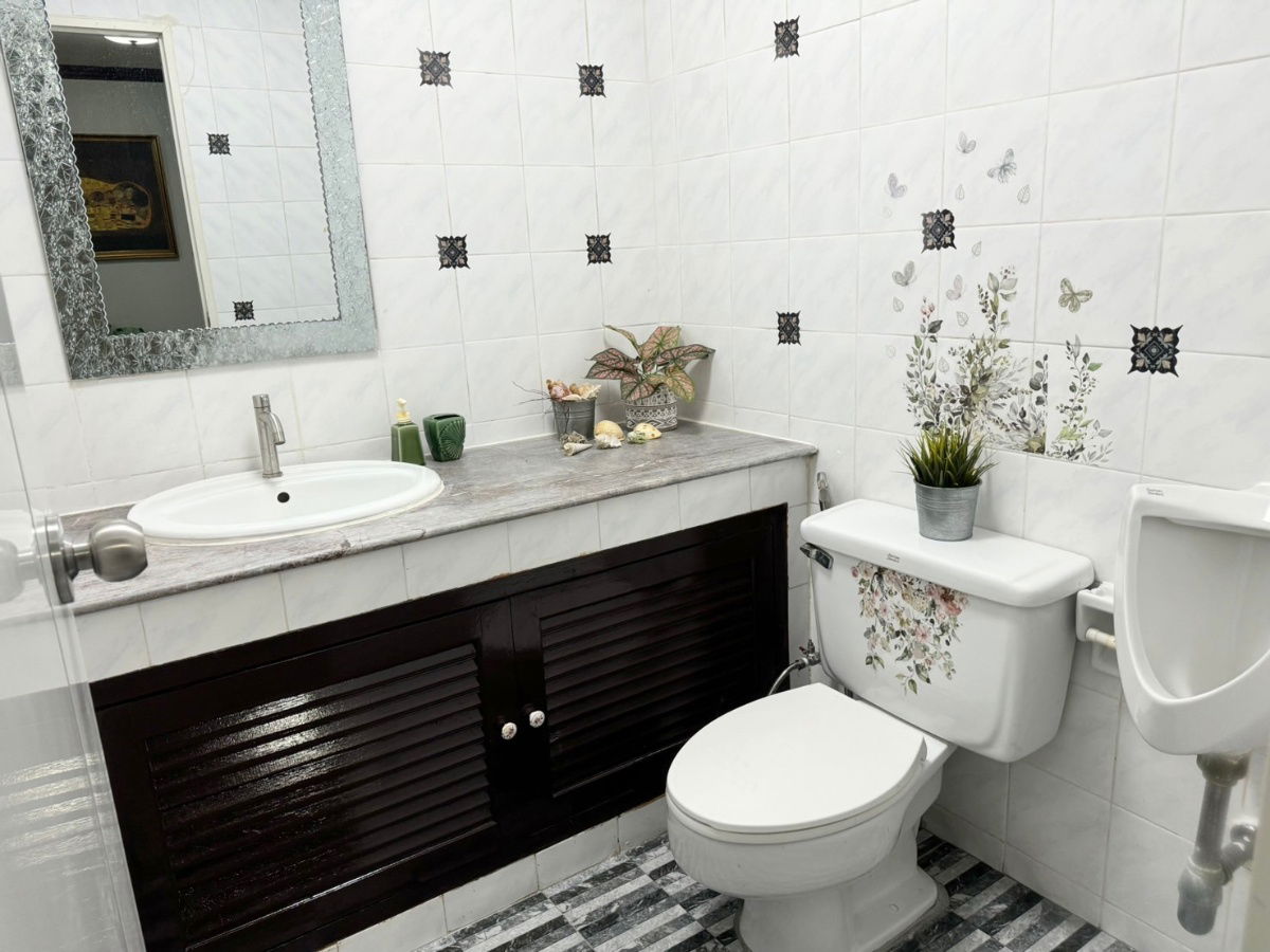 รูป ให้เช่า Townhome / Home-office Royal Nakarin Villa - รูปที่ 25/37
