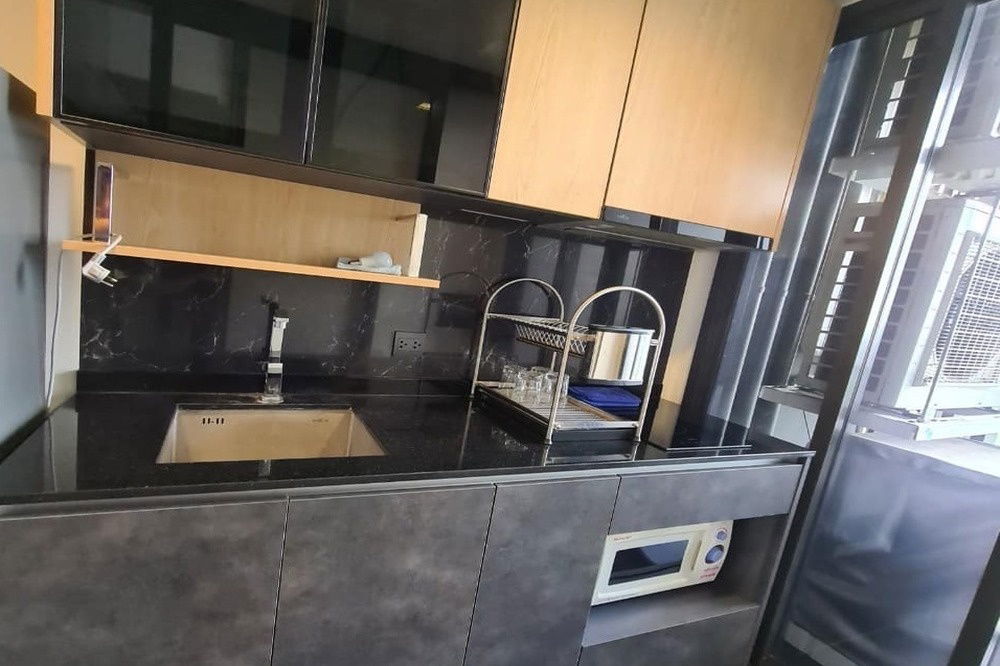 picture  Sale with tenant !! high floor29+, Chatuchak Park view!!🔥 Code C20230205010.....The Line Jatujak - Mochit, 1 bed, 1 bath, furnished, Special Deal!!📣 - 5/8