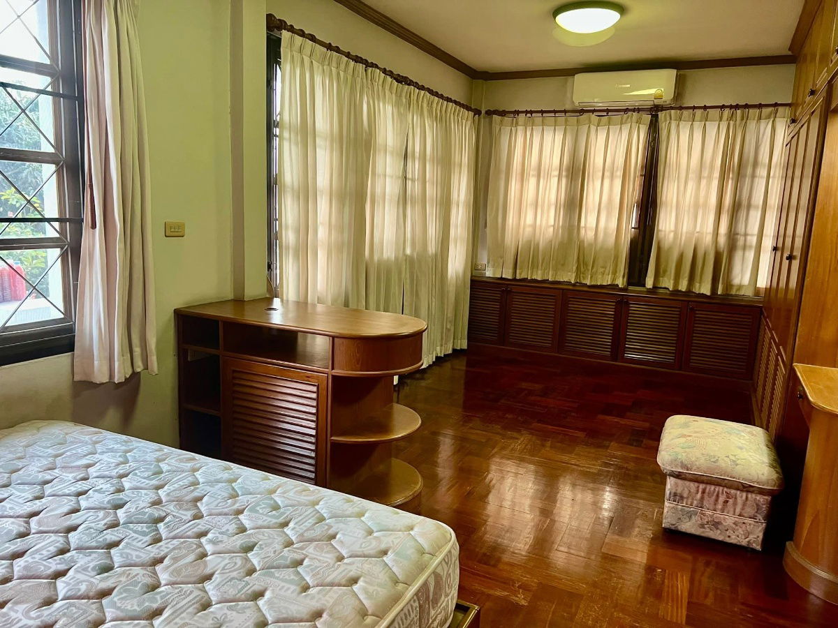 รูป ขายด่วน  บ้านเดี่ยว 71 ตรว. บางนา กม.10 4ห้องนอน3ห้องน้ำ 2 จอดรถ บิ้วอินท์ไม้สักพร้อมอยู่ - รูปที่ 9/26