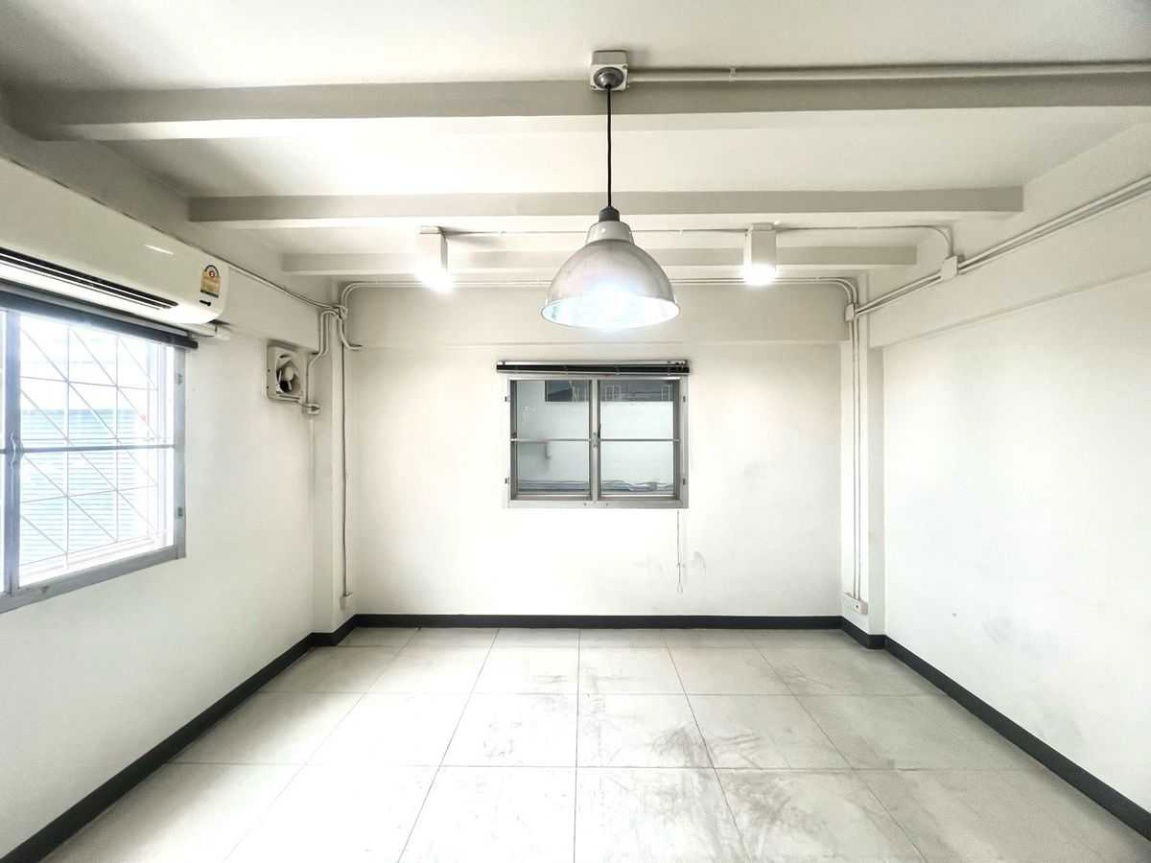 รูป LTHC13153 – Commercial Building for Rent อาคารพาณิชย์ให้เช่า at Rama III รามอินทรา 3 Size 574 sqm. 5 rooms ONLY 200K/Month Near Central Rama 3 - รูปที่ 20/20