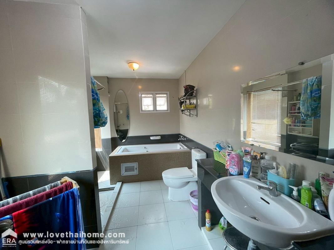 รูป ขายบ้านเดี่ยว 2 ชั้น ติดถนนร่มเกล้า หมู่บ้านเค.ซี.เนเชอรัลวิลล์ ร่มเกล้า พื้นที่ 125 ตรว. - รูปที่ 15/21