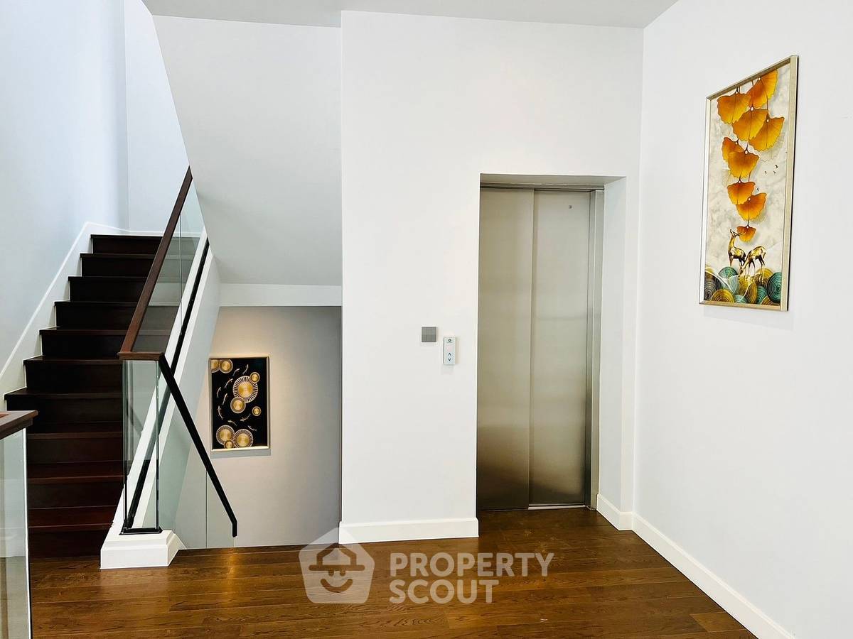 picture Luxurious 4 bed House near Wellington/Brighton Int’l Schools (ID 1325372) - 8/13