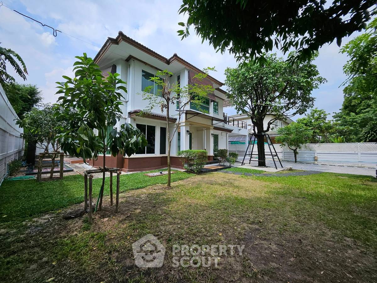 รูป บ้าน 3-ห้องนอน ที่ บ้านลาดพร้าว 2 ใน คลองจั่น (ID 2302028) - รูปที่ 3/31