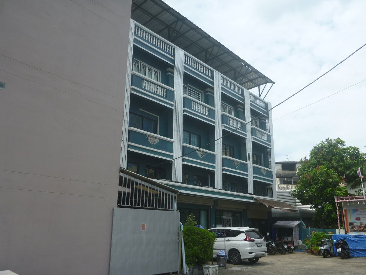 รูป ขาย อาคารพาณิชย์ 3 ชั้น + ชั้นลอย 4 คูหา ซ.กรุงเทพ–นนทบุรี 13 - รูปที่ 11/13
