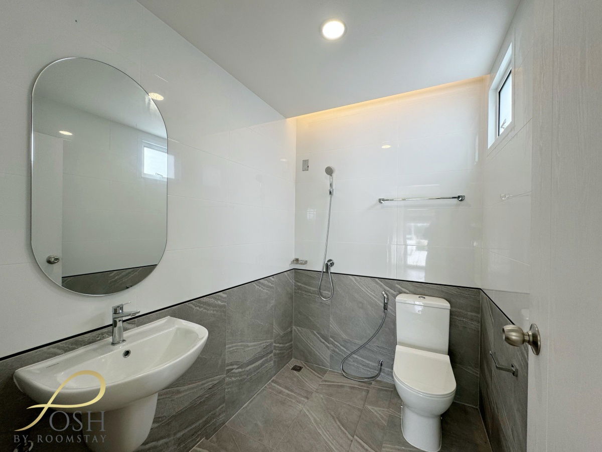 รูป บ้านสร้างใหม่สไตล์โมเดิร์นมินิมอล - โครงการสิรารมย์ ป่าคลอก - รูปที่ 13/24