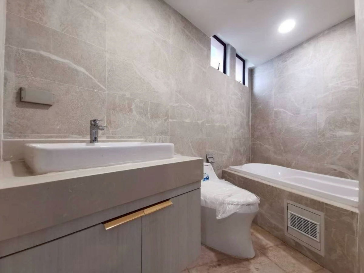 รูป LTH13155 – Condo for Sale คอนโดขาย at President Park Sukhumvit 24 Size 223 sqm. 4 beds 3 baths ONLY 21 MB Near BTS Asoke - รูปที่ 12/14