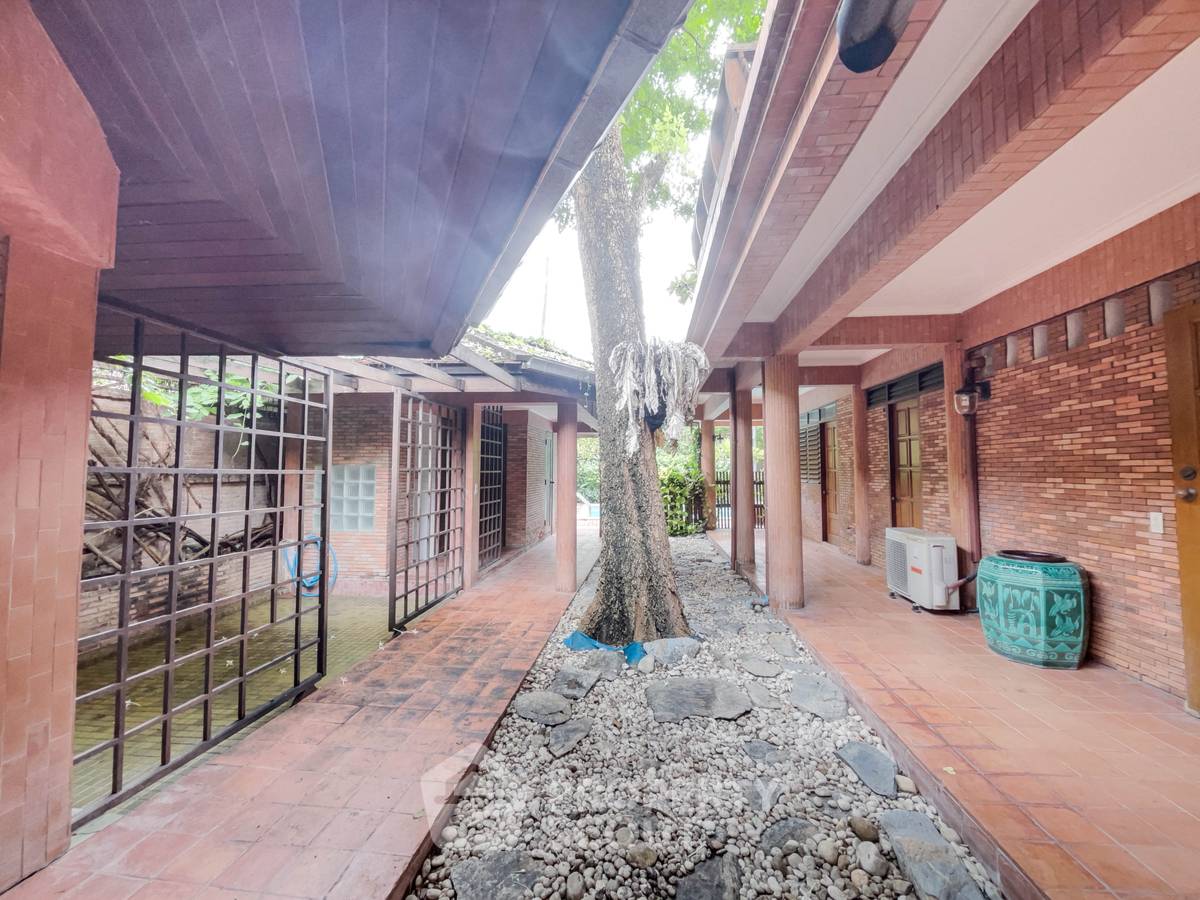 รูป บ้าน 5-ห้องนอน ใน ทุ่งสองห้อง (ID 2159324) - รูปที่ 45/48