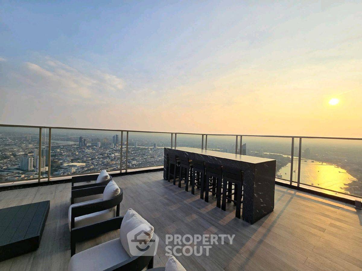 picture 2-BR Condo at Four Seasons Private Residences Bangkok near BTS Saphan Taksin (ID 2083310) - 27/45