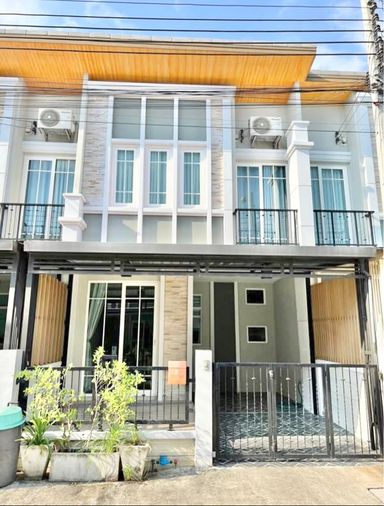 ให้เช่าโกลเด้น ทาวน์ บางนา-สวนหลวง (Golden Town Bangna-Suanluang)  ติดถนนเเลียบวงแหวนรอบนอกกาญจนา