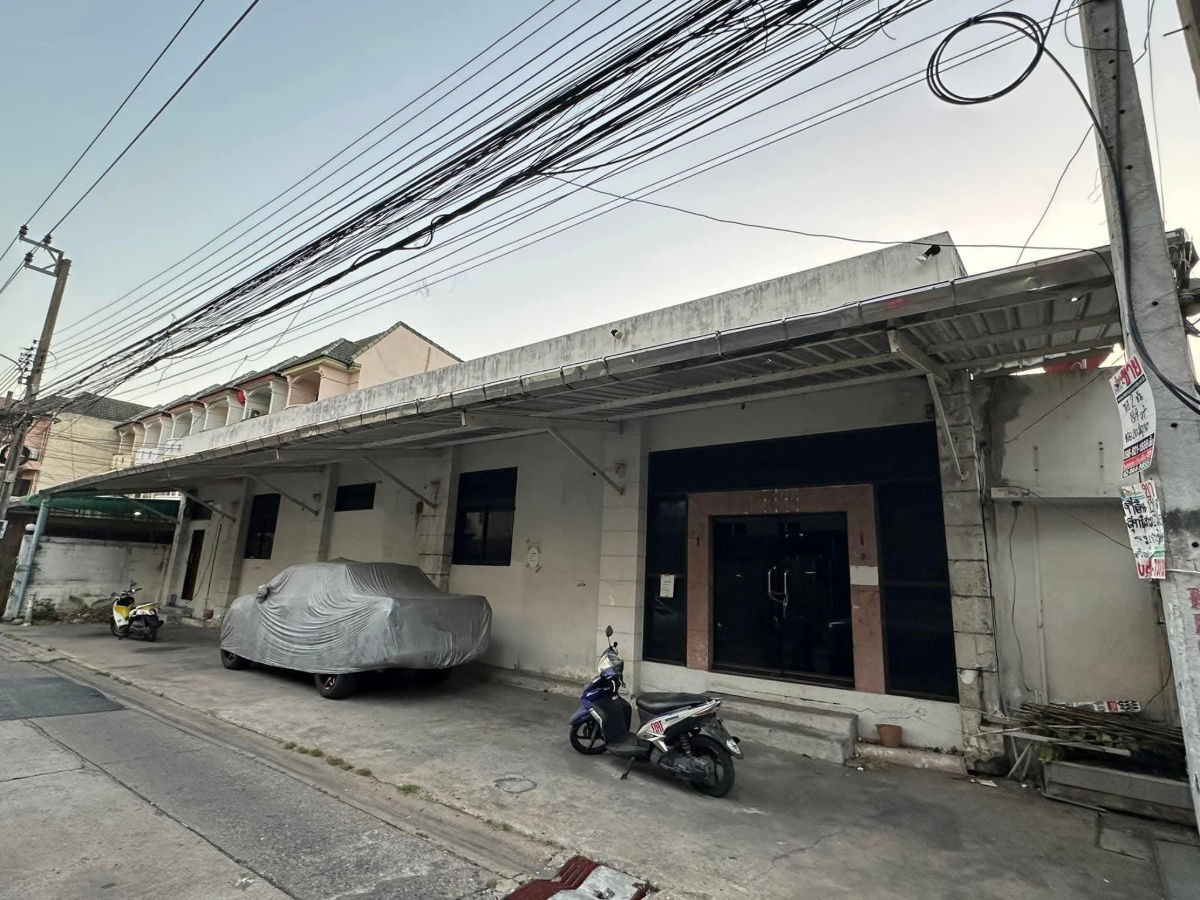 picture Land for sale in the heart of Suthisan city – near MRT, only 850 meters. - 2/3