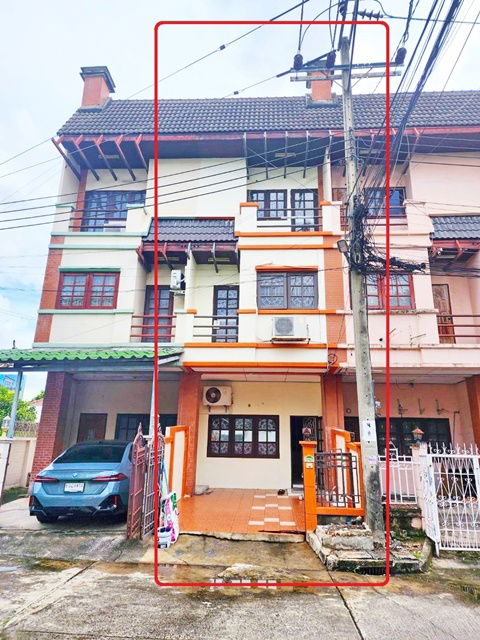 picture 7-Eleven the lawn 2a/c Nawamin 133-141 opposite Lotus Thai Watsadu 3-story townhouse 4bed 11,499B-M - 1/8