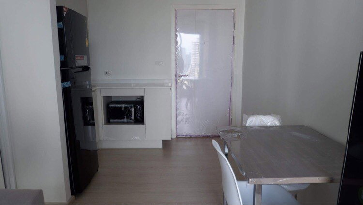 รูป Chapter One Eco Ratchada - Huai Khwang ห้องสวย ราคาดี สอบถามเพิ่มเติมได้ที่ LINE @condorental !! - รูปที่ 8/11