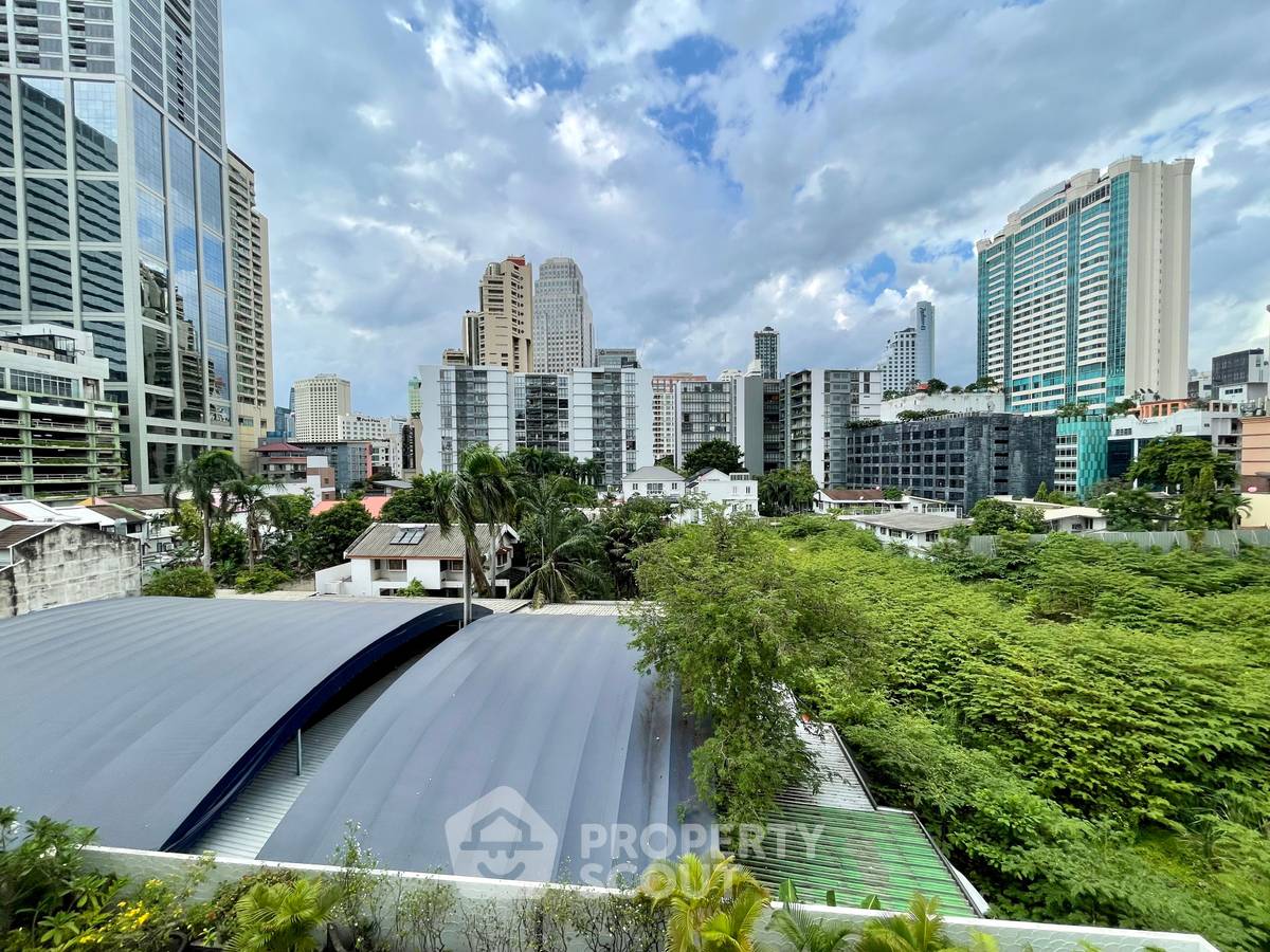 รูป คอนโด 2-ห้องนอน ที่ เลค อเวนิว คอนโดมิเนียม ใกล้ BTS อโศก (ID 2303169) - รูปที่ 8/17