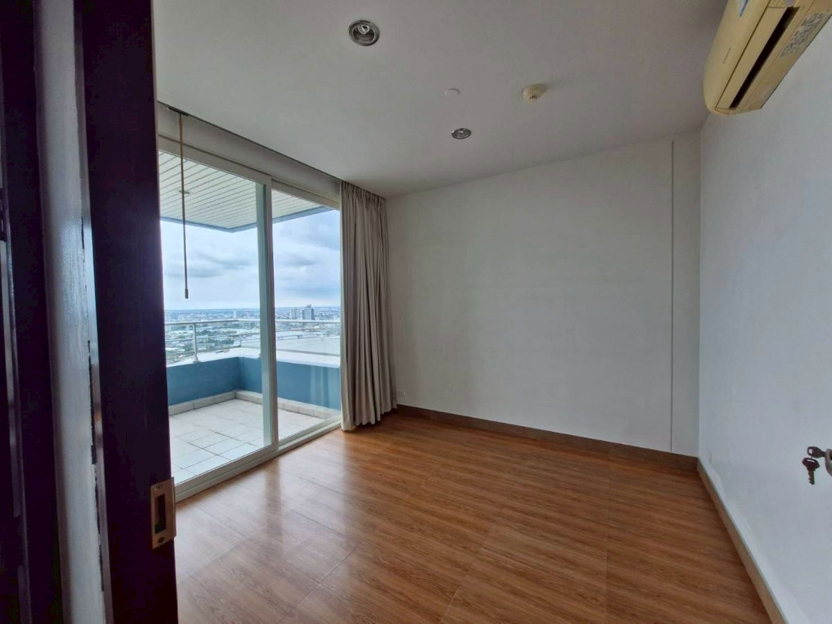 รูป LTHC13158 – Condo for Sale คอนโดขาย at Watermark Chaophraya River Size 283 sqm. 3 beds 3-4 baths Near BTS Krung Thon Buri ONLY 35 MB - รูปที่ 12/19