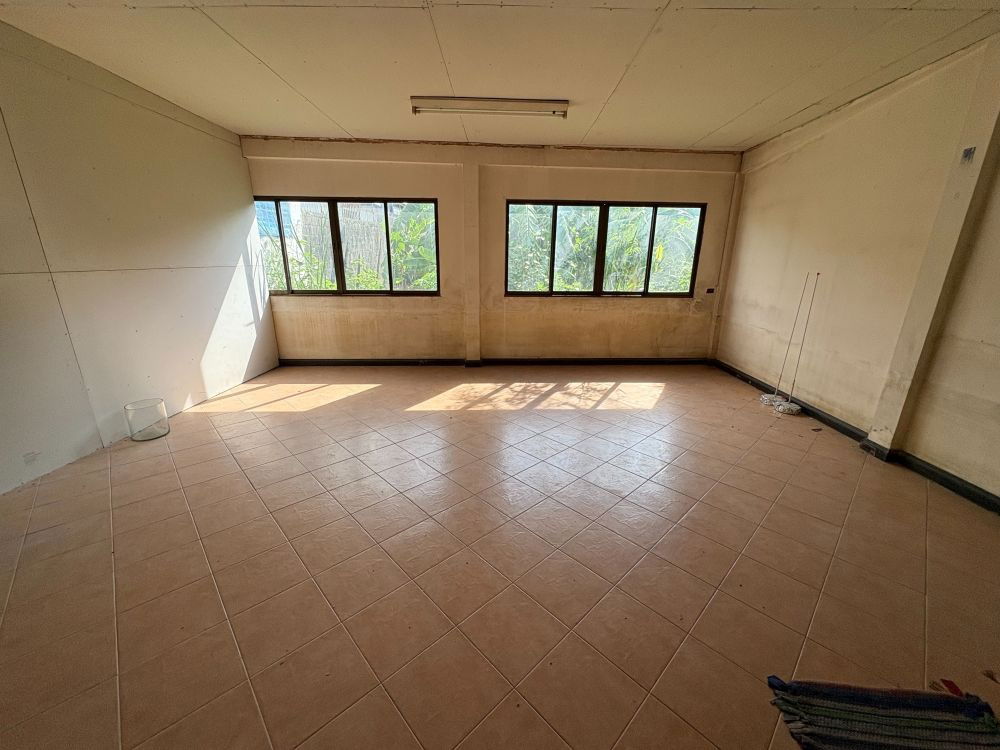 รูป ขายบ้านเดี่ยวชั้นครึ่ง 3 ห้องนอน ถ.พุทธมณฑล สาย2 ซ.11 พร้อมเข้าอยู่ ทำเลดี ใกล้เดอะมอลล์บางแค - รูปที่ 6/15