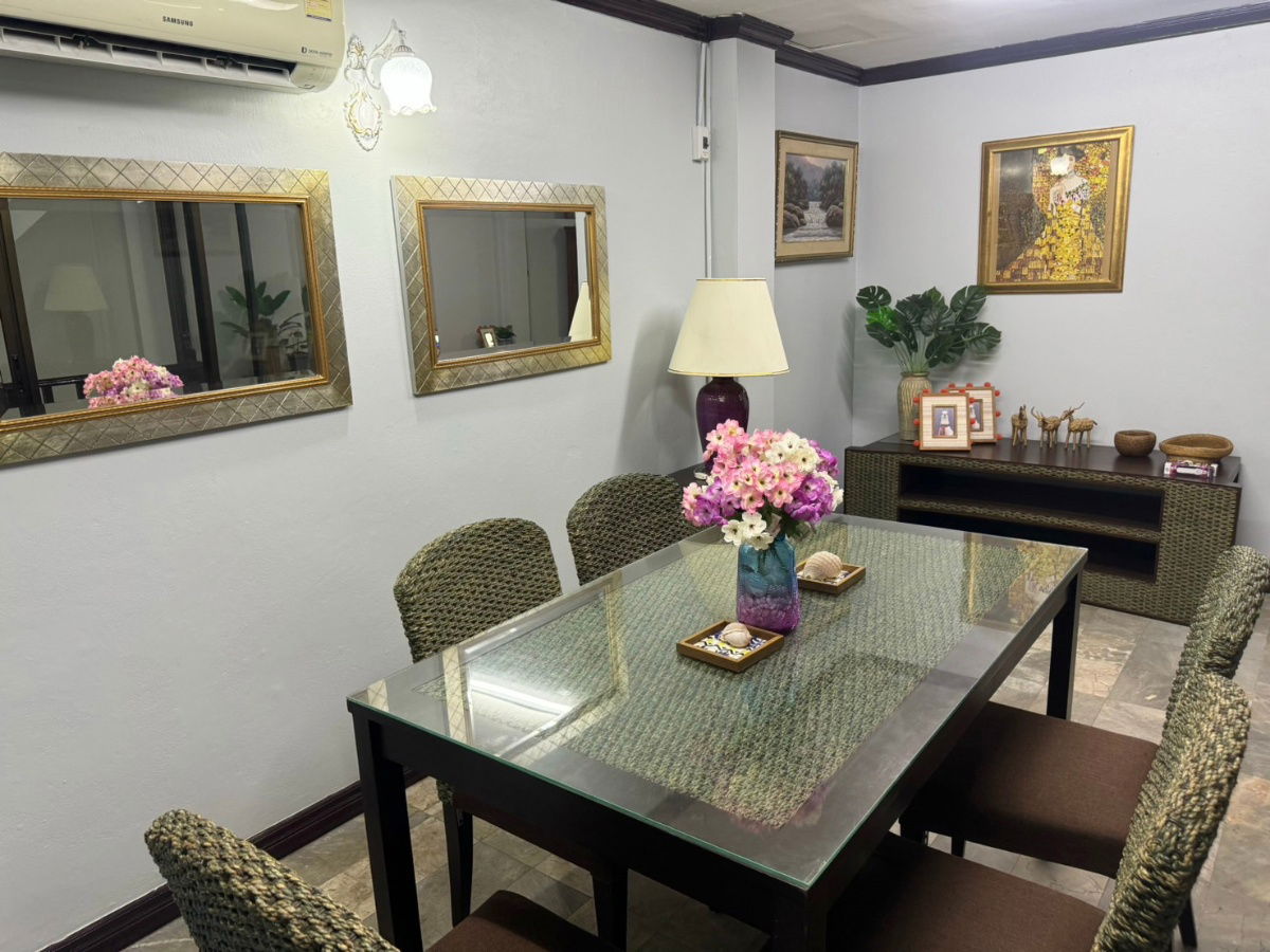 รูป ให้เช่า Townhome / Home-office Royal Nakarin Villa - รูปที่ 11/37