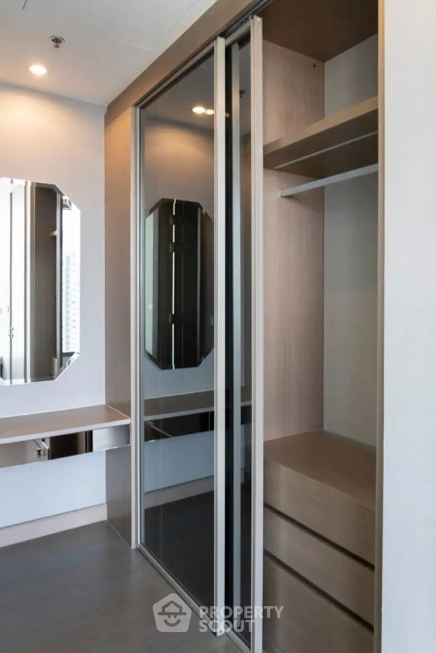 picture 1-BR Condo at The Esse At Singha Complex near MRT Phetchaburi (ID 1532607) - 4/8