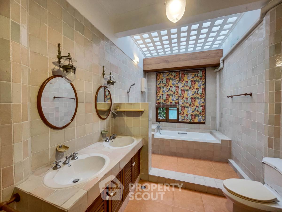 รูป บ้าน 5-ห้องนอน ใน ทุ่งสองห้อง (ID 2159324) - รูปที่ 23/48