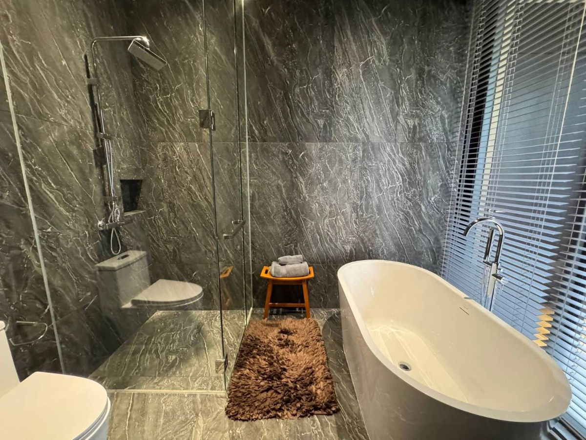 picture Luxury home for sale, designed by a renowned architect, from the Six Elements project, near Harrow International School - 15/16