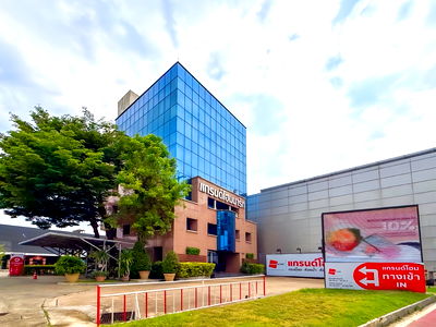 เช่าสำนักงาน MRT แยกนนทบุรี 1 : ให้เช่าสำนักงาน ทำเลทอง ติดรถไฟฟ้าสายสีม่วง สถานีแยกนนทบุรี 1