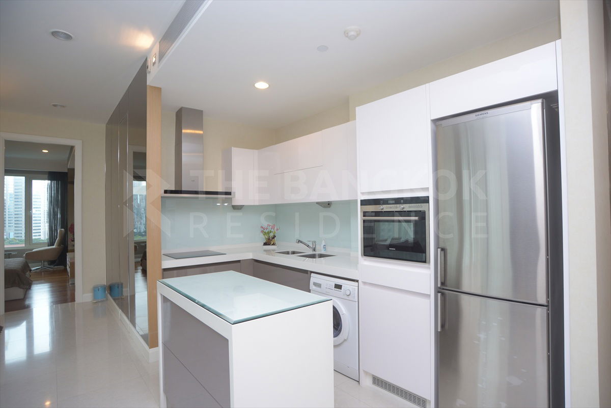 รูป ⚡Spacious unit, in the heart of Langsuan ⚡Q Langsuan, near BTS Chidlom - รูปที่ 10/12