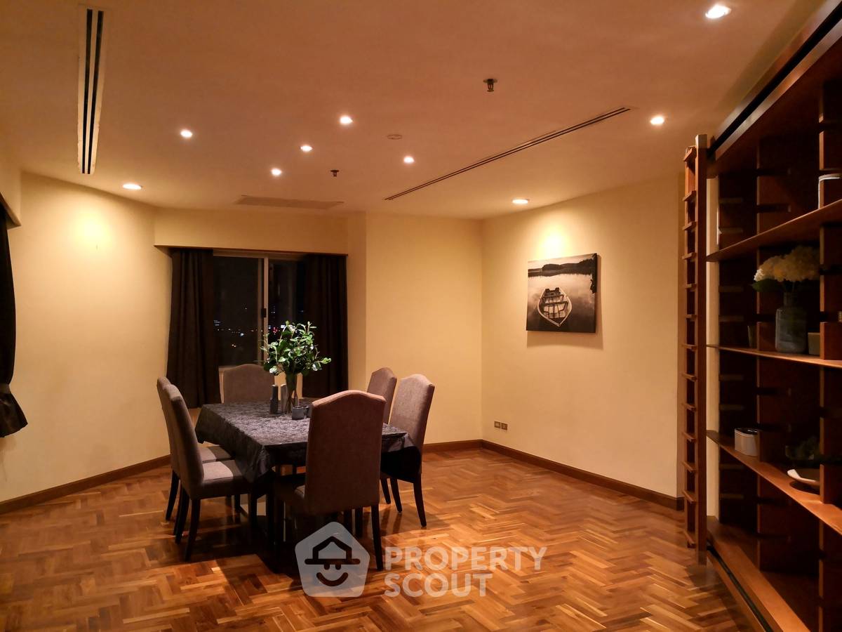 รูป คอนโด 3-ห้องนอน ที่ บ้านสวนพลู ใน ทุ่งมหาเมฆ (ID 511492) - รูปที่ 3/11