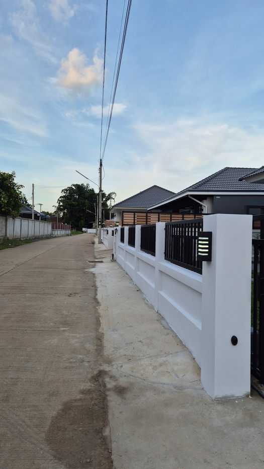รูป บ้านเดี่ยว หลังใหญ่ พื้นที่เยอะ ใกล้เมือง เดินทางสะดวก พร้อมเข้าอยู่ 97.4 ตรว. เพียง 2.99 ล้าน! - รูปที่ 20/30