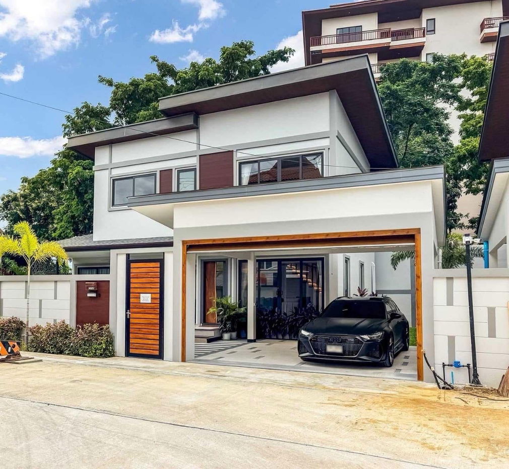 picture Pool Villa – Pattaya City Center, Seaside Zone  4 bedrooms, 5 bathrooms Sale Price: THB 23,900,000 - 1/15