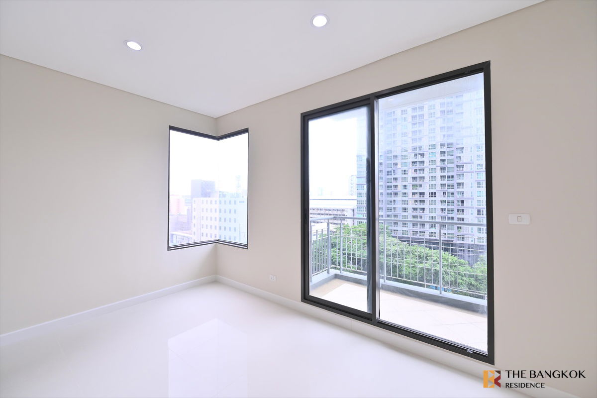 picture Partially Furnished ,villa asoke near bts asoke - 7/12