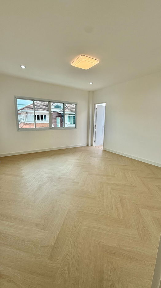 รูป บ้านเดี่ยว renovateใหม่ 50.20 ตรว. ลาดพร้าว101แยก42 ม.วาสินี กทม ใกล้รถไฟฟ้า - รูปที่ 7/10