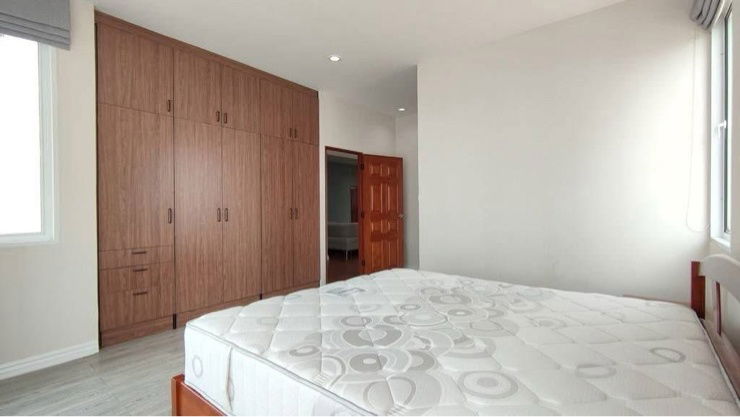 picture Heart of Thonglor and spacious area  - 4/7