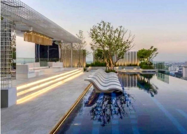 picture Update 11/9/2025 Life-Ladprao, next to BTS Ha Yaek Lat Phrao, 0 meters, room available on 28 September 2025 📲080-291-6881 ID Line : monglon - 8/10