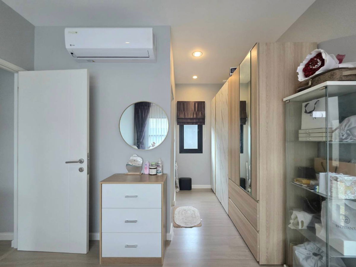 รูป บ้านแฝด 2 ชั้้น อณาสิริ รังสิต-คลอง 2 อายุบ้านเพียง 4 ปี ใกล้ฟิวเจอร์ - รูปที่ 32/44