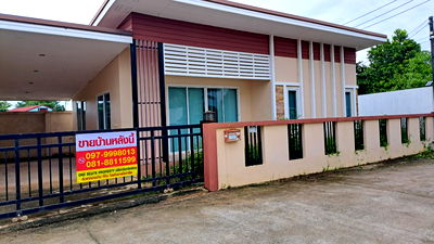 บ้านเดี่ยว เชียงใหม่ : 🔥 For Sale 🔥 บ้านชั้นเดียว อ.สันทราย จ.เชียงใหม่ น้ำไม่ท่วม 2 นอน 1 น้ำ 2 จอด แปลงมุมด้านหน้า มีพื้นที่สวนด้านข้าง เพียง 15 นาที ถึงท่าแพ 