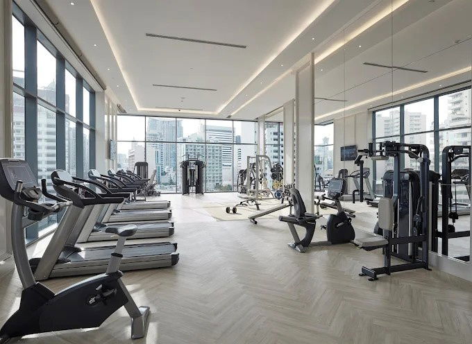 picture ✨Live a luxurious life at Q1 Sukhumvit, a luxury condo next to BTS Nana. 🚆 Relax on every journey. 🏙️ - 12/13