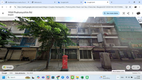 Shophouse  for rent 500 meters from BTS Senanikom and Ratchayothin