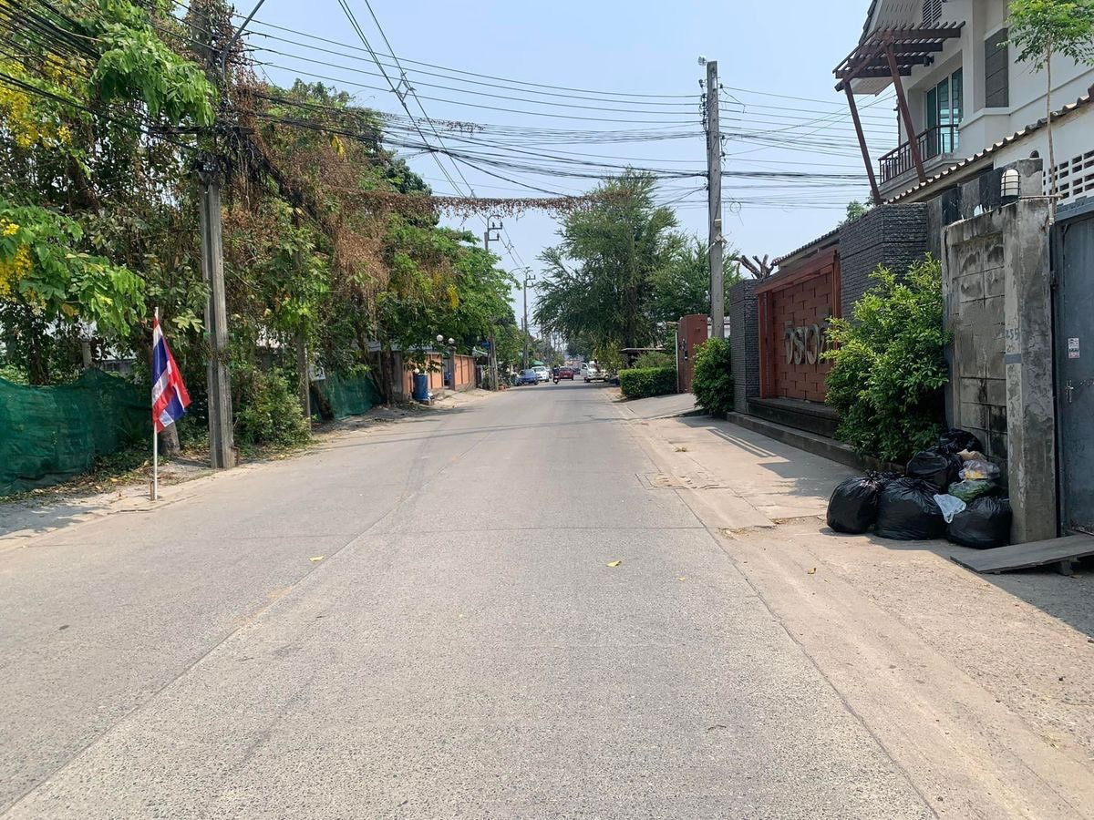 picture ♢ Spacious Land ♢ Land size 1,103.00 sq.wa | Large plot | Near Ngamwongwan expressway entrance/exit, Tiwanon Road - 2/6