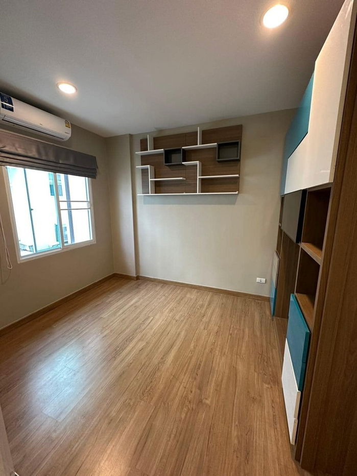 รูป 🏡 เช่า ให้เช่า ปล่อยเช่า บ้านกลางเมือง สาทร-ตากสิน 2 ทาวน์โฮม 3 ชั้น ใกล้ BTS สาทร/ตากสิน สนใจ Line ID : @951qfbfi - รูปที่ 1/18