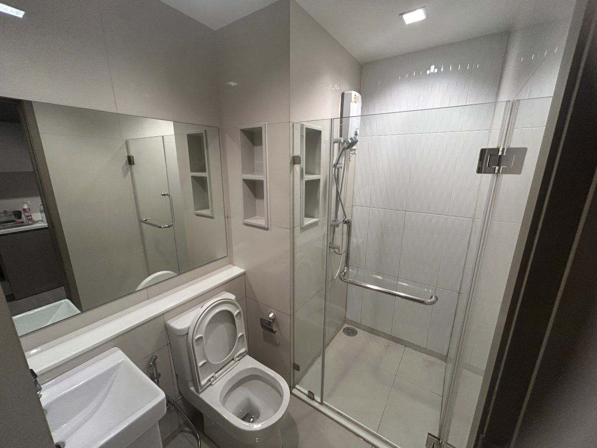 picture ✨#MT2306_256 ✨𝗙𝗼𝗿 𝗥𝗲𝗻𝘁 1️⃣6️⃣k.🔥🔥 ‼️Ready to move in‼️ #Near MRT Rama 9, Room 𝐂𝐨𝐧𝐝𝐨 𝗟𝗶𝗳𝗲 𝗔𝘀𝗼𝗸𝗲-𝗥𝗮𝗺𝗮 𝟵 - 6/6