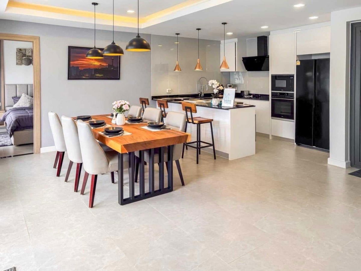 picture Pool Villa – Pattaya City Center, Seaside Zone  4 bedrooms, 5 bathrooms Sale Price: THB 23,900,000 - 5/15