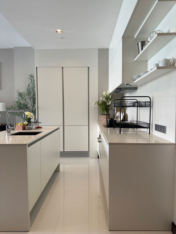 picture Newsroom ❤️ Q1 Sukhumvit Luxury condominium BTS nana contact Line: katk03 - 4/29