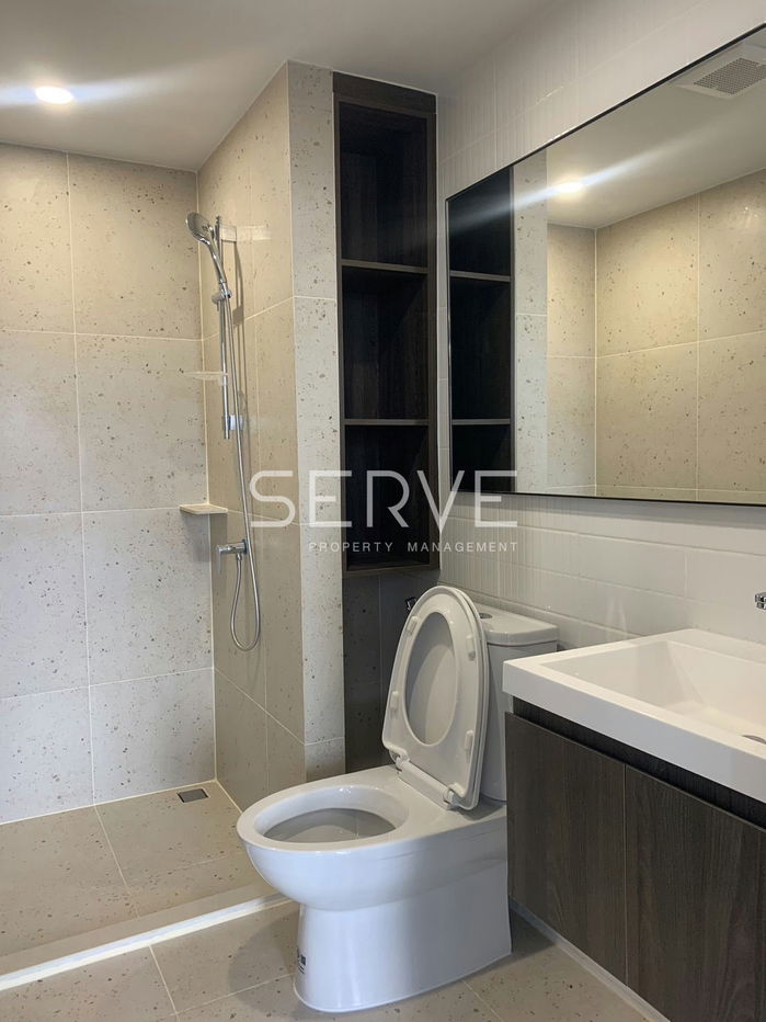 picture Nice Room Studio For Rent Good Location Close To BTS Khu Khot @ Nue Cross Khu Khot Station - 2/4